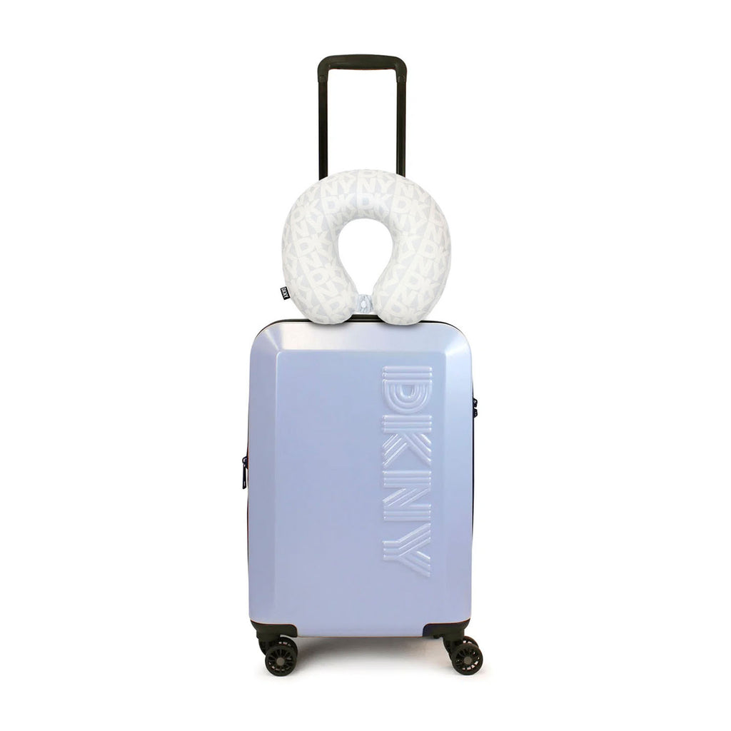 Pack Maleta Cabina 10kg DKNY Beveled celeste + Almohada de Viaje Memory Foam