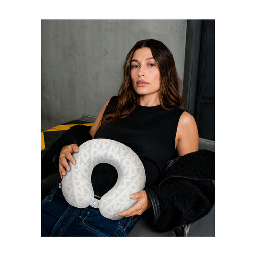 Almohada de Viaje Memory Foam DONNA KARAN celeste